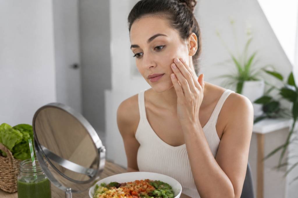 Gesichtsfett verlieren mit veganer Ernährung und gezielten Alltagstipps